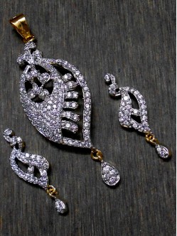 CZ Pendant With Earrings